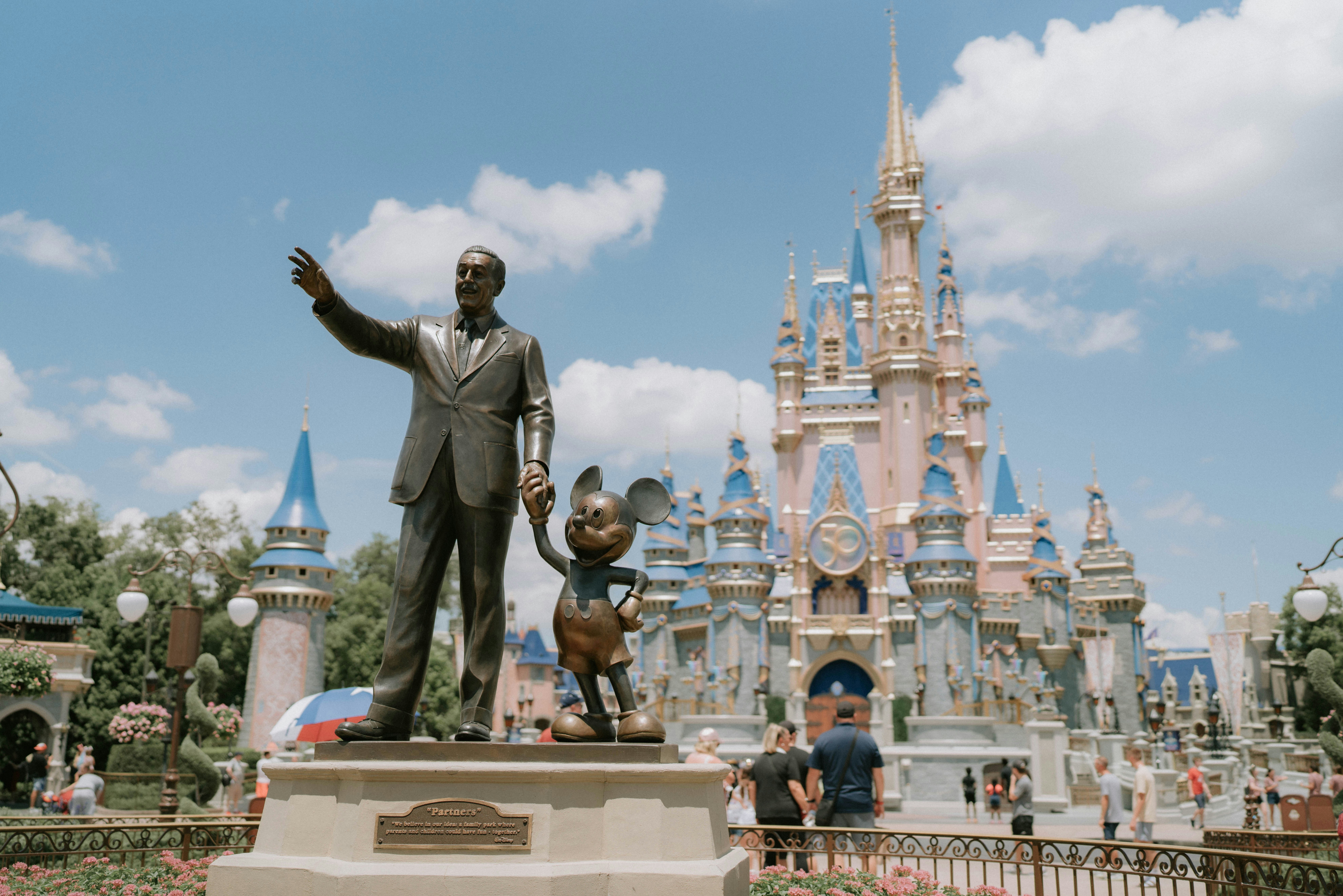 5 Key Steps to Navigate Disney World Like a Pro